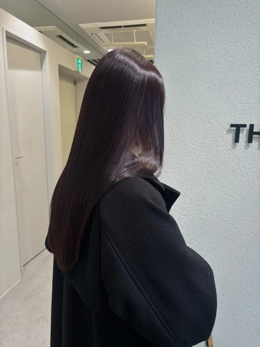 ロング ネヅ カオルのヘアスタイル