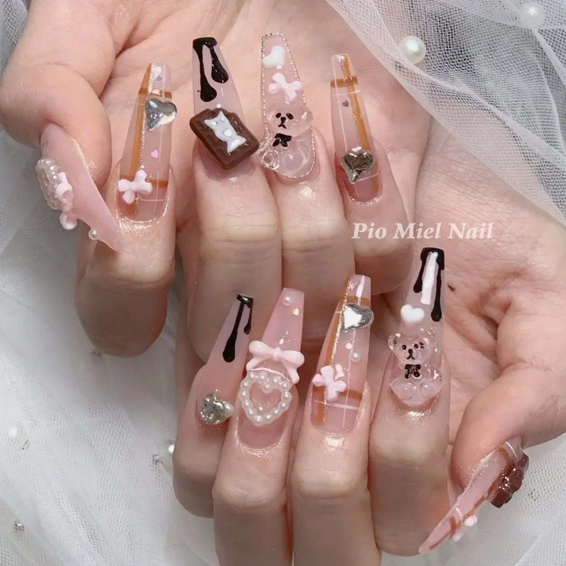 ネイル ハンドネイル HANA 長さだしのネイルデザイン