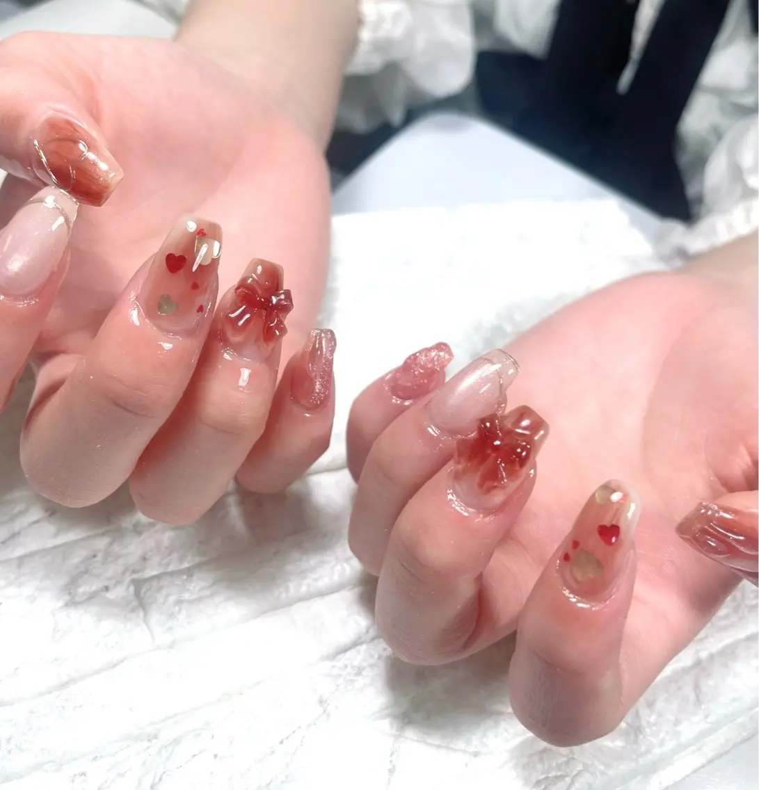 ネイル ハンドネイル フットネイル yochi nailのネイルデザイン