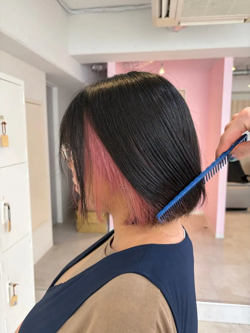 セミロング ヘアカラー ウルフ、ボブカット じょあ☆のヘアスタイル