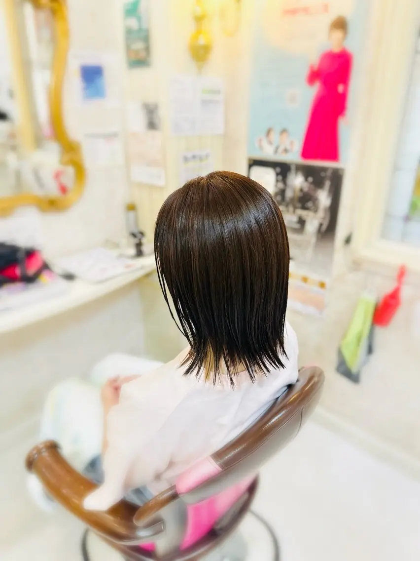 ミディアム 切りっぱなしボブ ボブ カット 菅沼 美咲のヘアスタイル