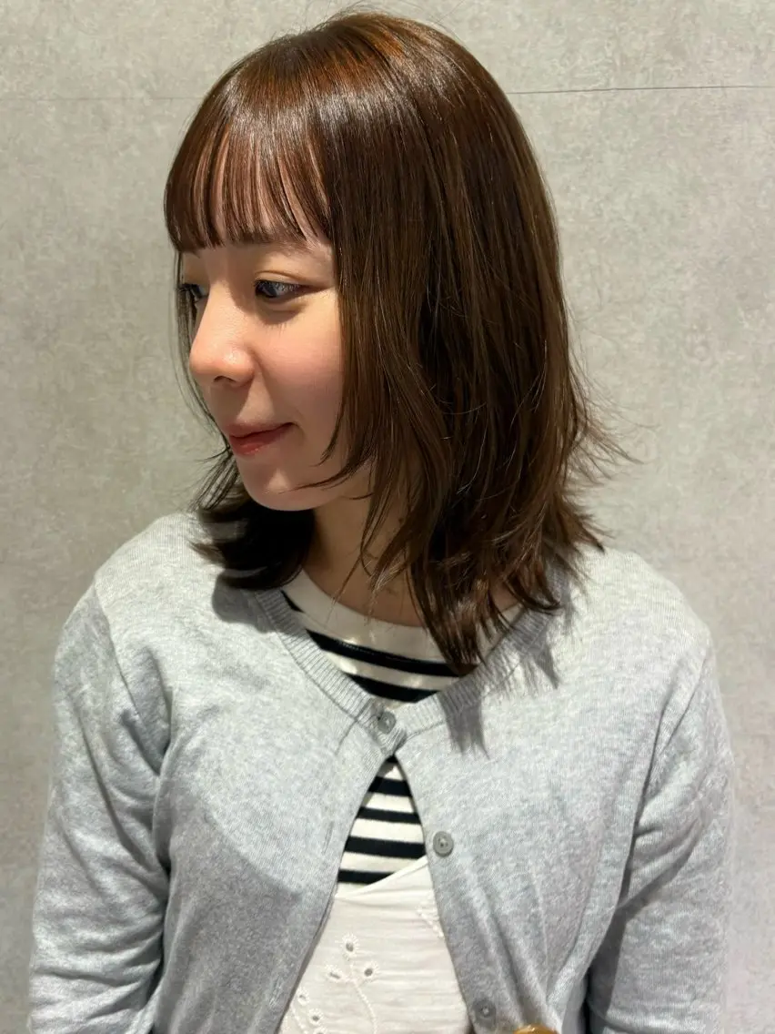 ミディアム カラー ベージュカラー オリーブベージュ レイヤーカット カット ヘアカラー トリートメント yumemiレイヤー ✴︎ 透明感カラーのヘアスタイル