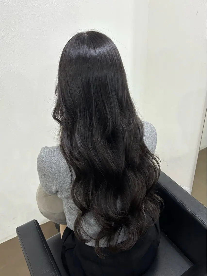 ロング カラー ヘアカラー トリートメント 【ioe 岡本】 🎀NOKO🎀のヘアスタイル