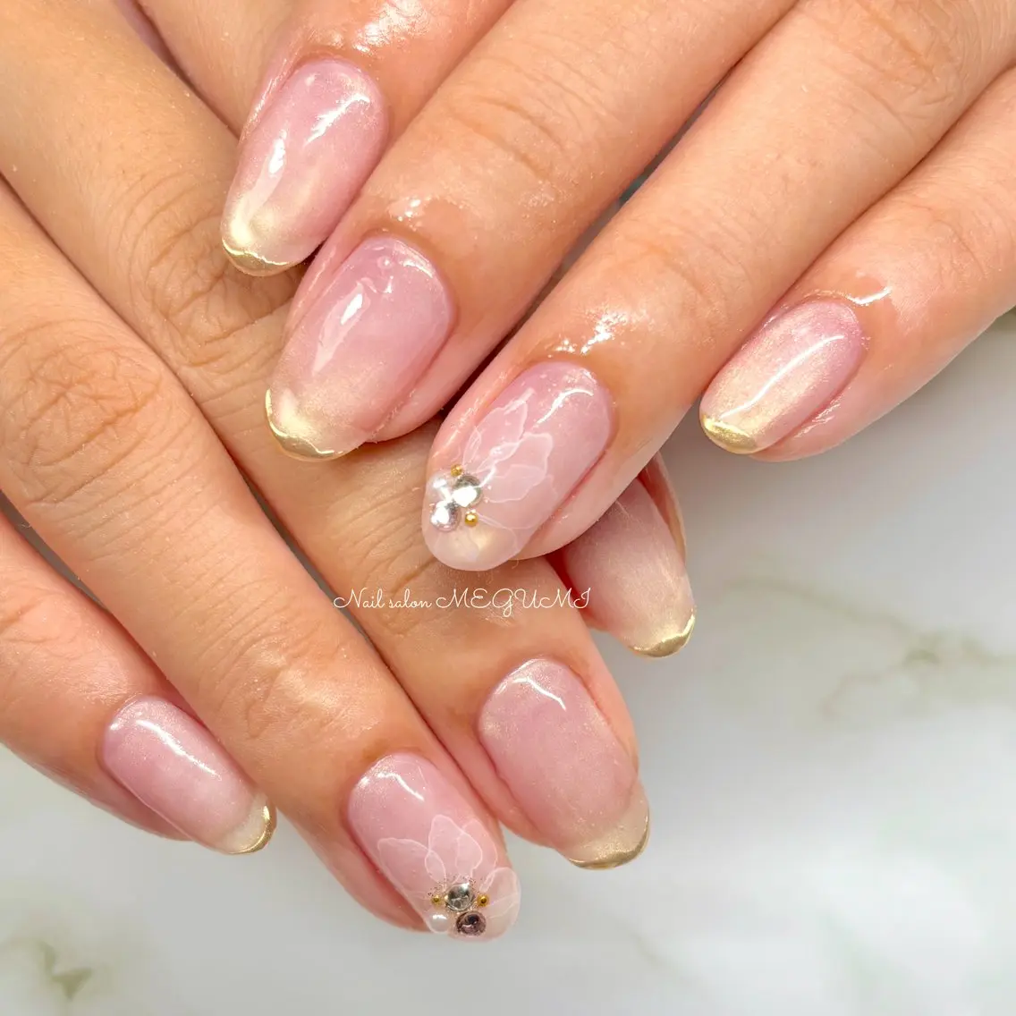 ネイル フラワーネイル Nail salon MEGUMIのネイルデザイン