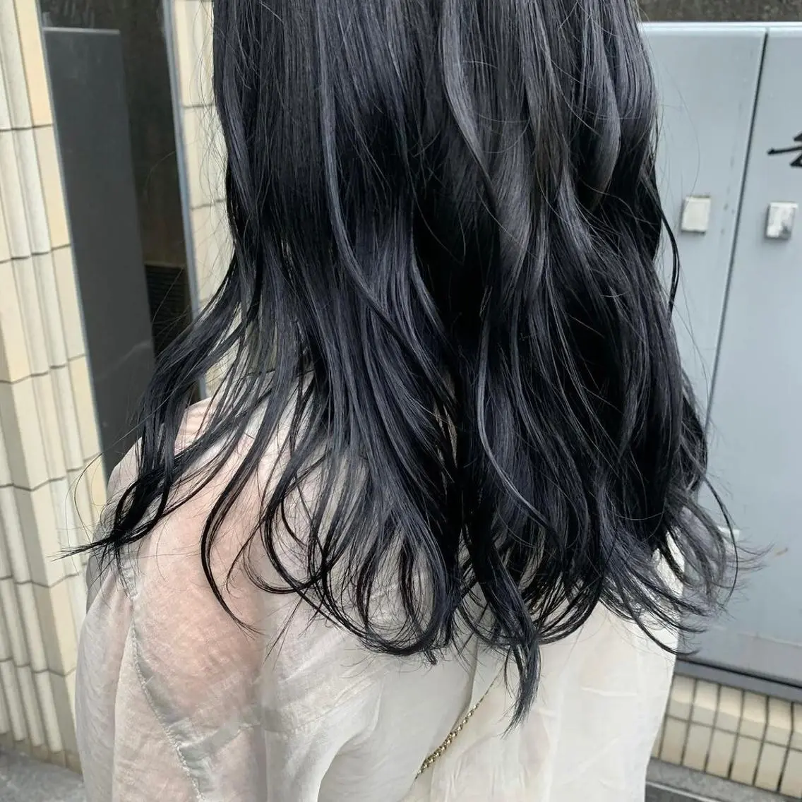 ロング カラー 黒髪 ブルーカラー ブルーブラック 透明感カラー BAROQUE gotou 🌙のヘアスタイル
