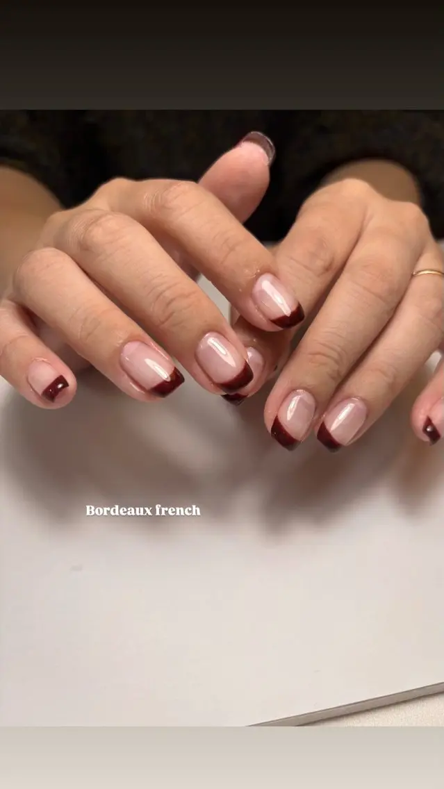 ネイル フレンチネイル is..nail 🌷sonokoのネイルデザイン