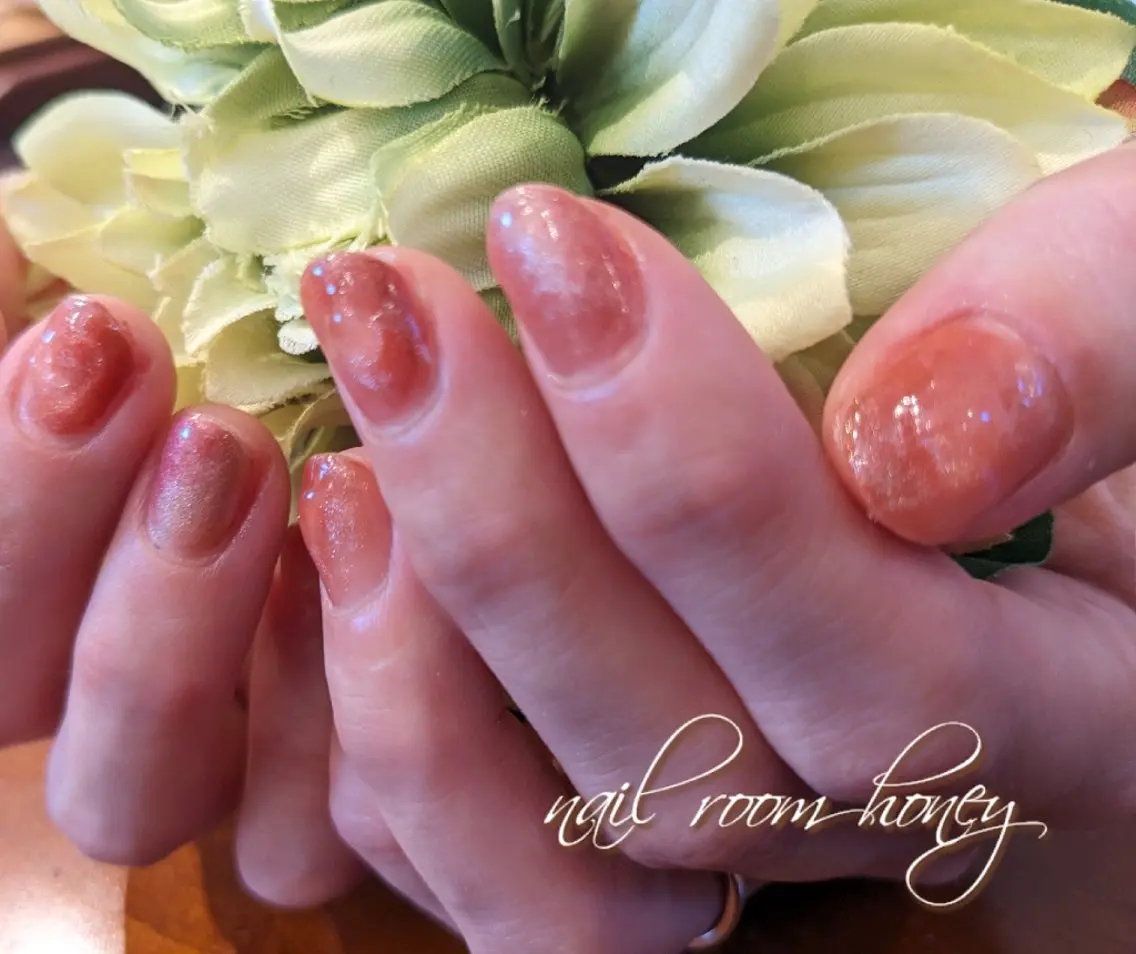 ネイル マグネットネイル ニュアンスネイル nail room  honeyのネイルデザイン