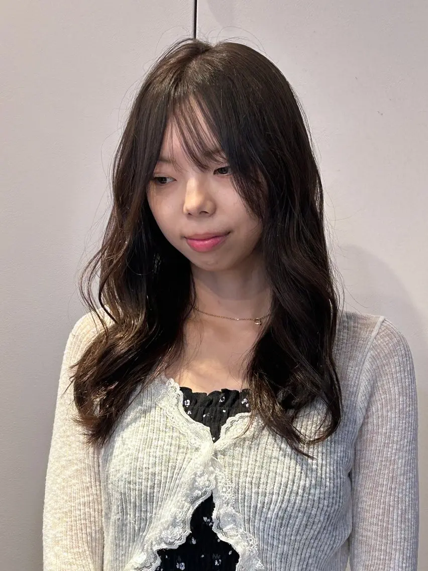 ミディアム カラー カット ヘアカラー トリートメント ナチュラル大人っぽい スタイル　MAORIのヘアスタイル