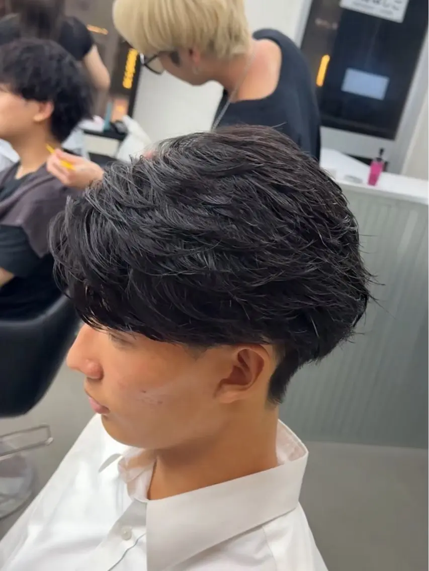 ミディアム パーマ メンズ パーマ ウチダ🦖 メンズパーマのヘアスタイル