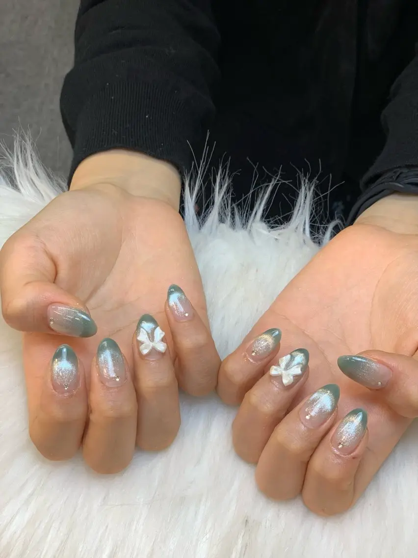 ネイル アートネイル 長さ出し ジェルネイル マグネットネイル ニュアンスネイル ハンドネイル Cloudy Chan 歌舞伎町のネイルデザイン