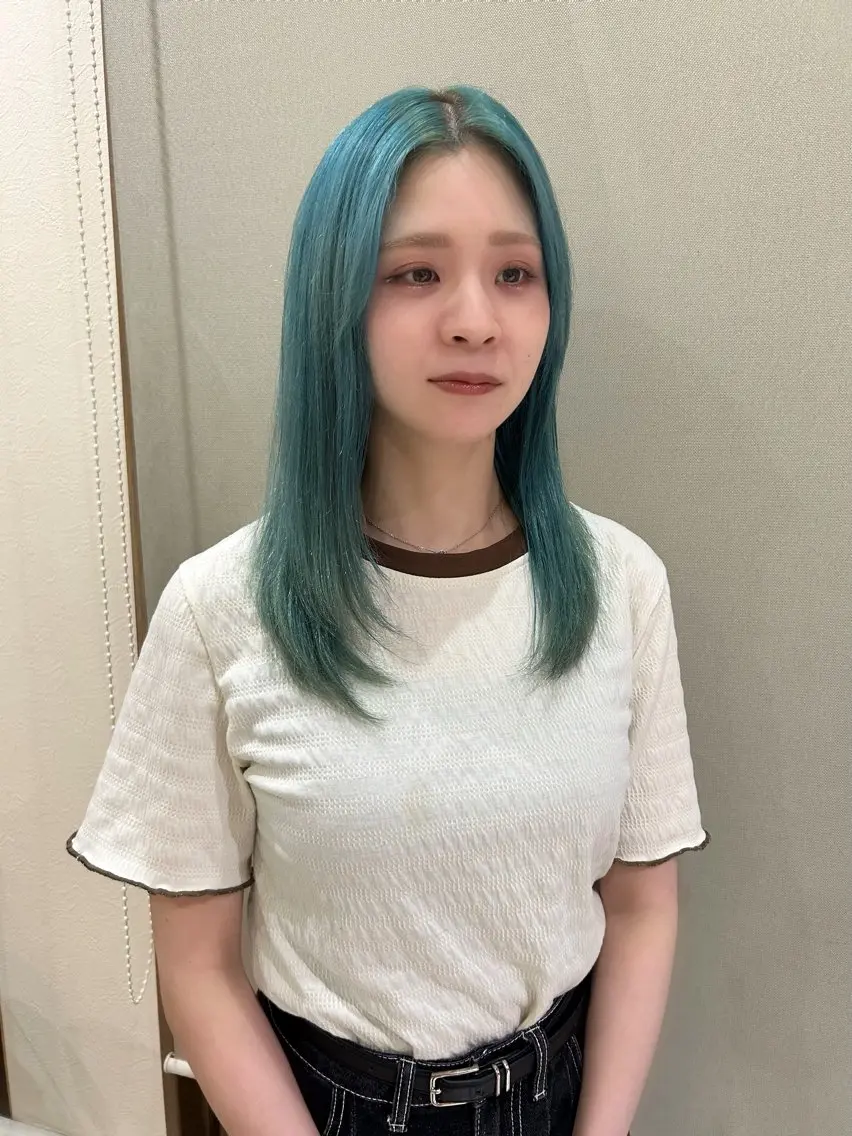 ロング カラー 透明感カラー ミント Manaka ☺︎のヘアスタイル