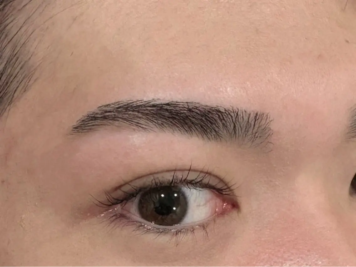 メンズ アイブロウ 🪞ToMe Eyelash🩰のマツエク・マツパデザイン