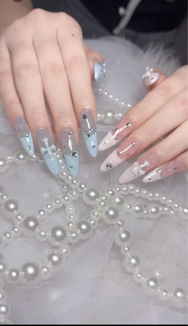 ネイル アートネイル ブルー ガーリー ゴージャス グラデーション ハンドネイル SHE. Nail Otsukaのネイルデザイン