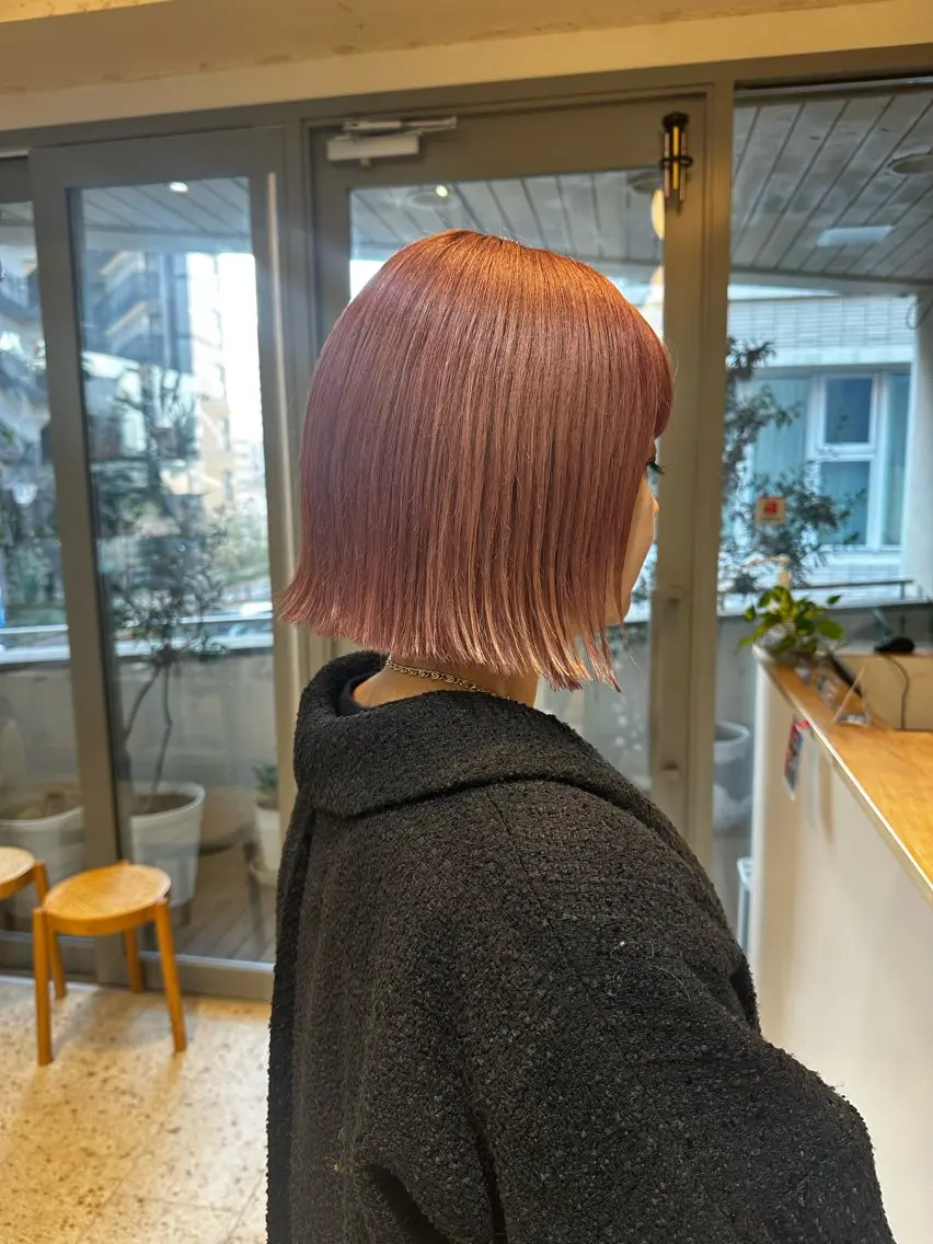 ショート カラー カット ヘアカラー ハマベ イクト FLORENのヘアスタイル