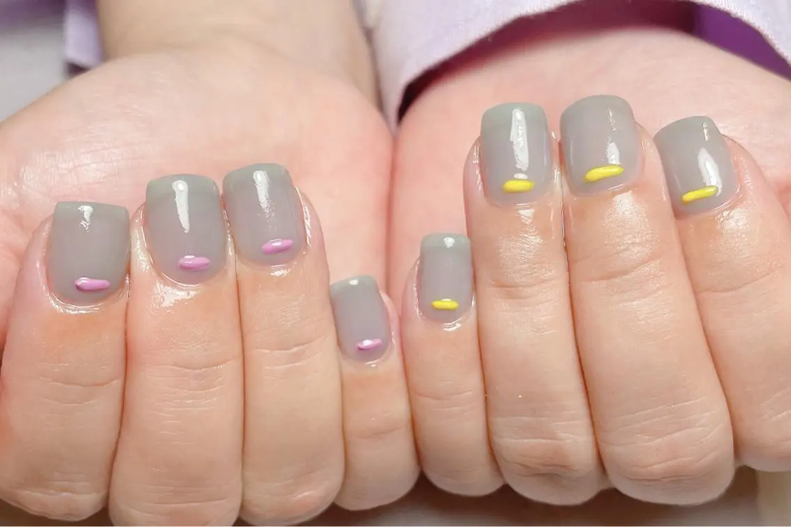 ネイル ブルー ジェルネイル ワンカラーネイル ぷっくりネイル スクエアネイル ハンドネイル 小林 ゆりあのネイルデザイン