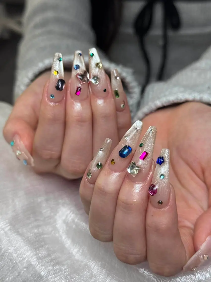 ネイル アートネイル 成人式 ジェルネイル ニュアンスネイル 夏ネイル ハンドネイル NIE MoMoのネイルデザイン