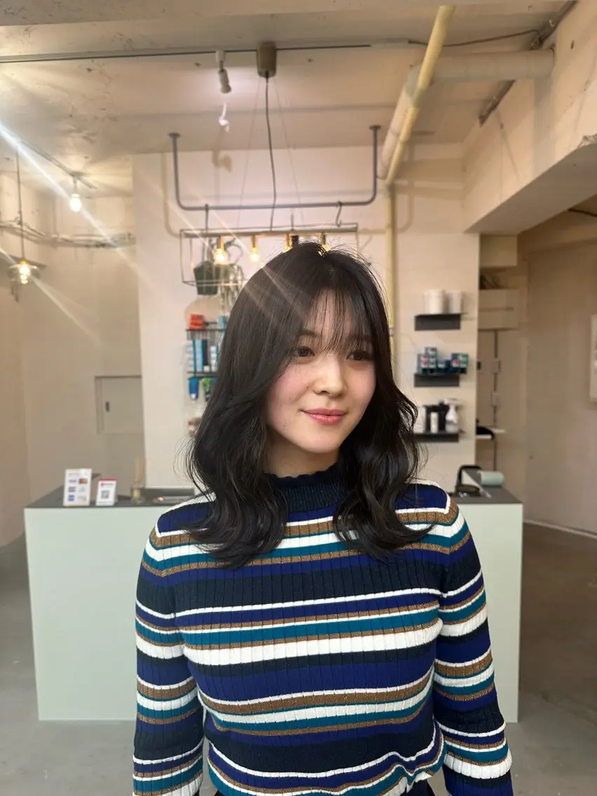 セミロング カラー 艶髪/縮毛矯正 特化 ヒトシのヘアスタイル