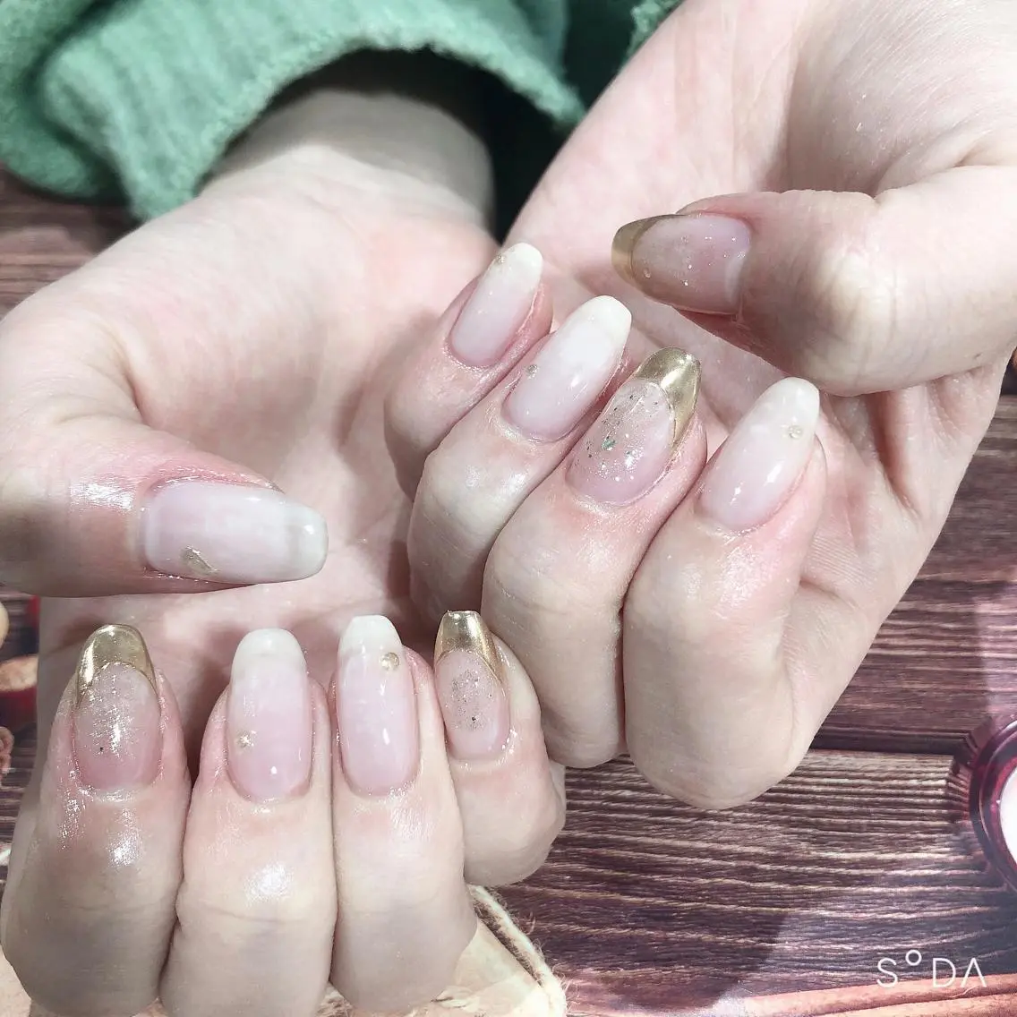 ネイル フレンチネイル ミラーネイル ハンドネイル 吉野✨ ネイルデザイナー✨のネイルデザイン