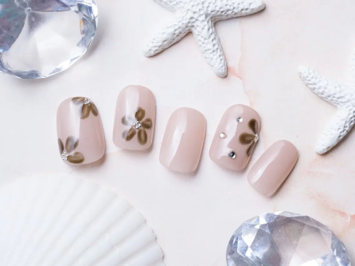 ネイル NailSalon MAHINAのネイルデザイン
