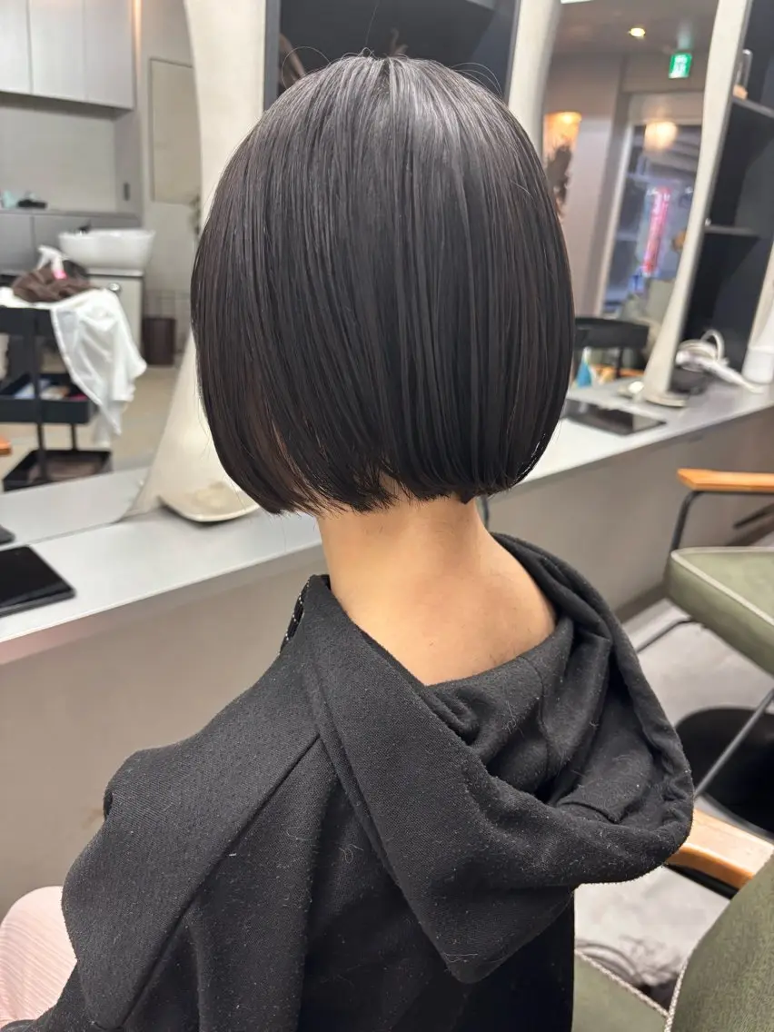 ショート カラー パーマ ボブ ストレートパーマ nico 麻生 やまざきれいのヘアスタイル