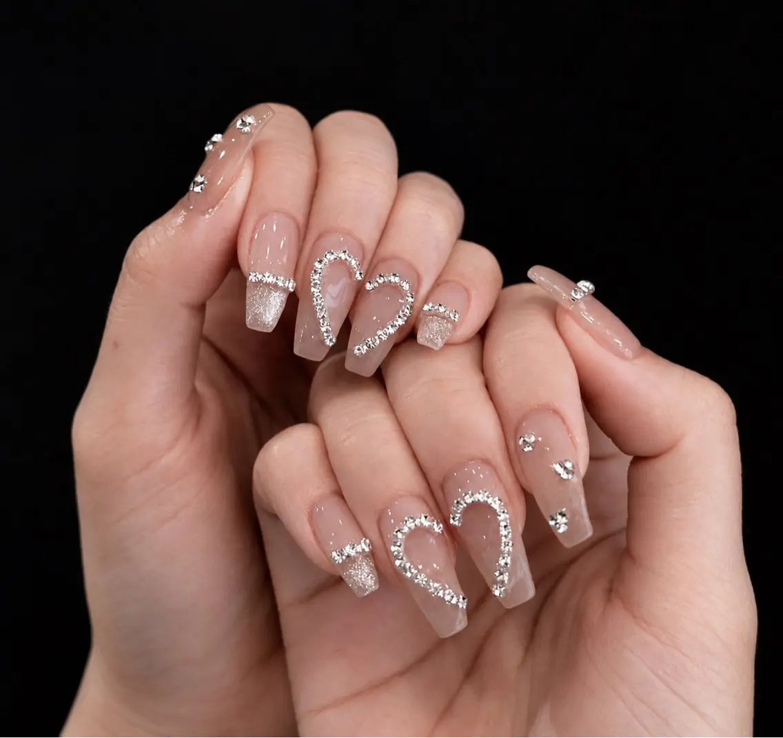 ネイル フレンチネイル ジェルネイル 韓国ネイル マグネットネイル 持ち込み ハンドネイル Royal Nailのネイルデザイン