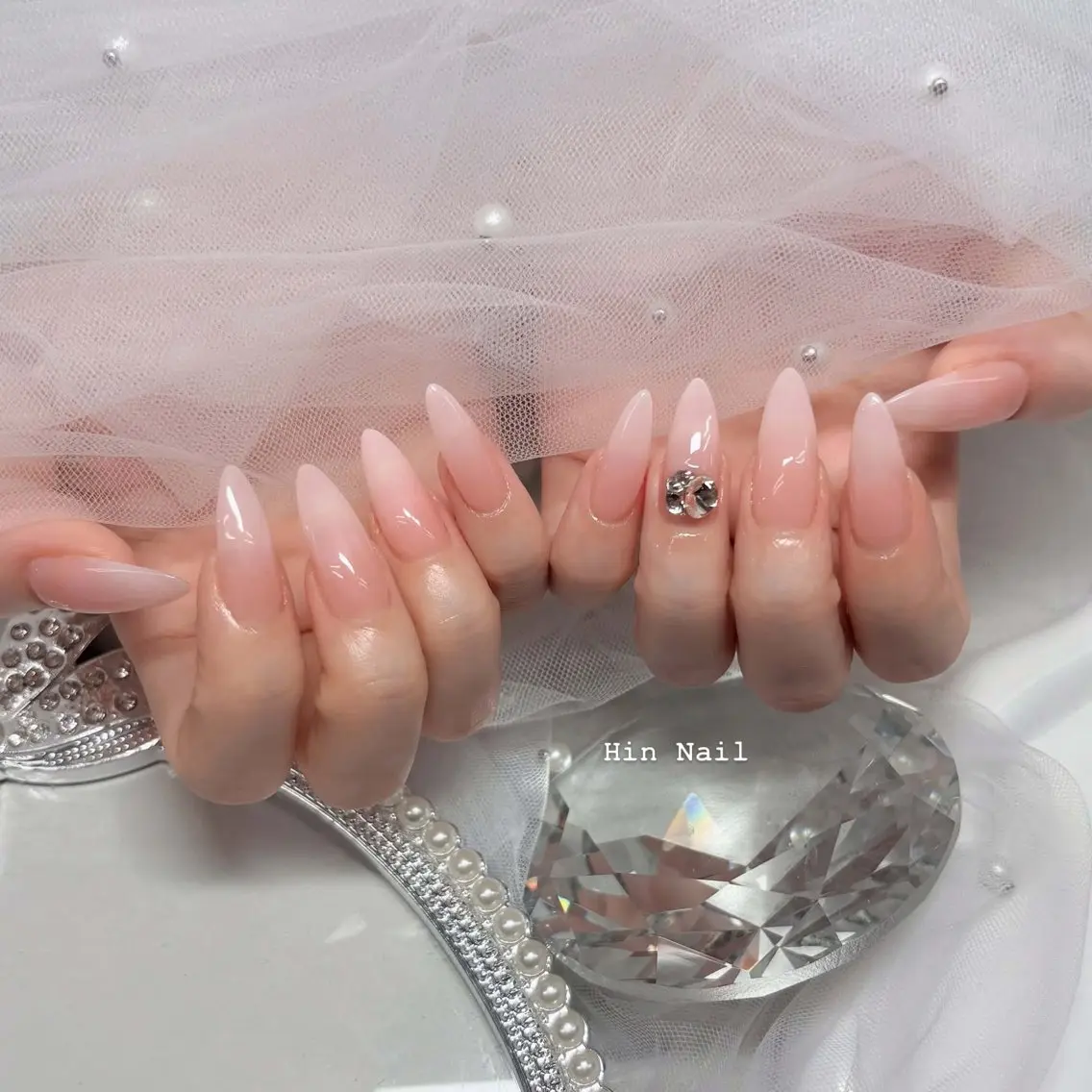 ネイル ハンドネイル HIN NAILのネイルデザイン