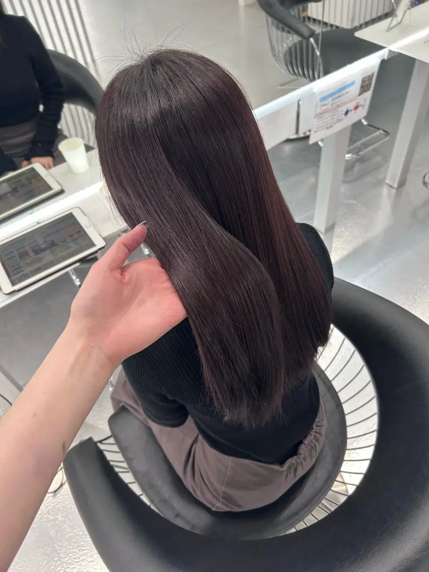ロング パープルカラー ヘアカラー あやめ🪽 オリーブ/ハイトーンのヘアスタイル