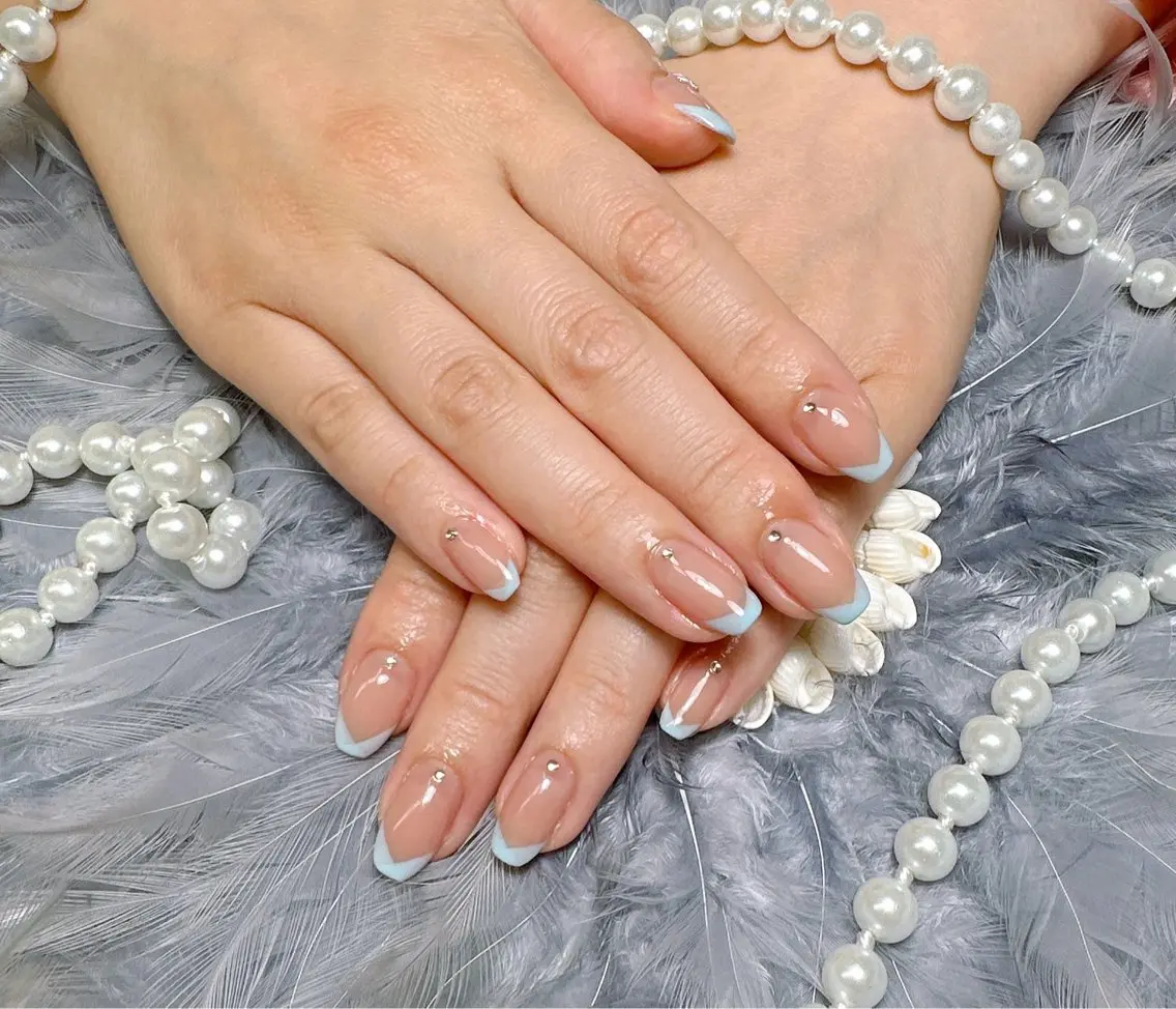 ネイル フレンチネイル ハンドネイル Pretty Nail Salonのネイルデザイン