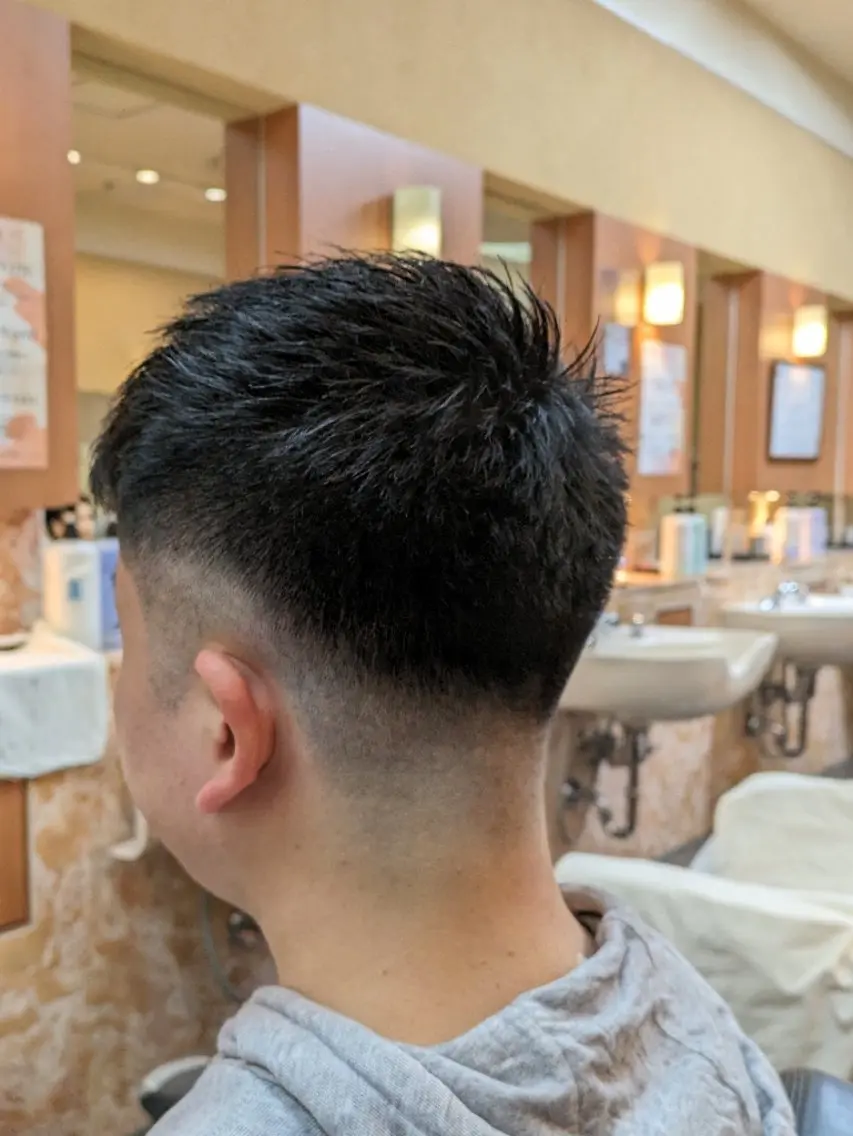 メンズ フェードカット スキンフェード 三村 姫花のヘアスタイル
