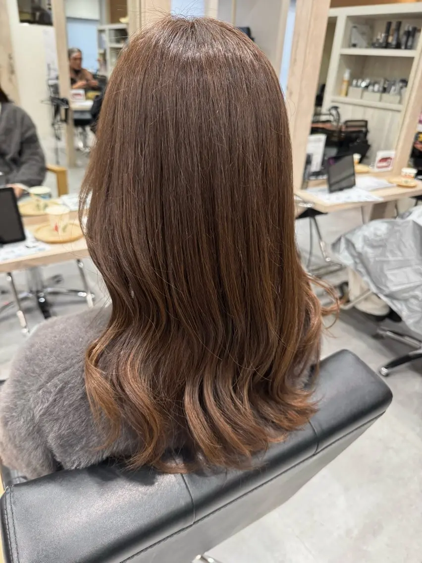 セミロング パーマ 永田 まどかのヘアスタイル