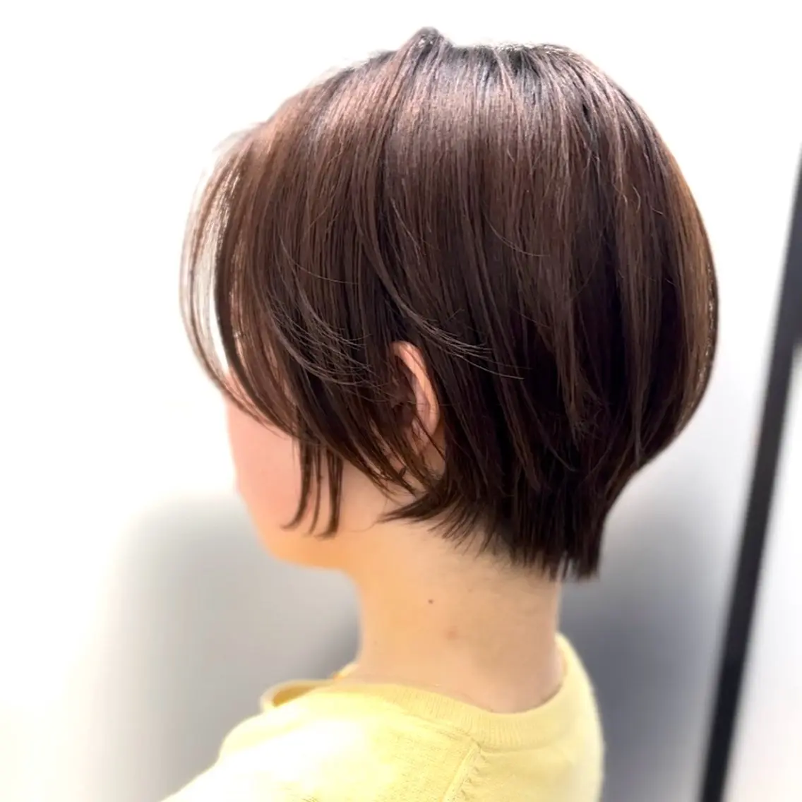 ショート カラー ボブ 顔周りカット ショートヘア カット ヘアカラー ショートヘア、ボブ こやさん　コヤマのヘアスタイル