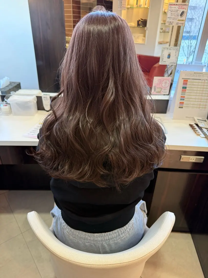 ロング カット ヘアカラー トリートメント レナークアリア 梅津美憂のヘアスタイル