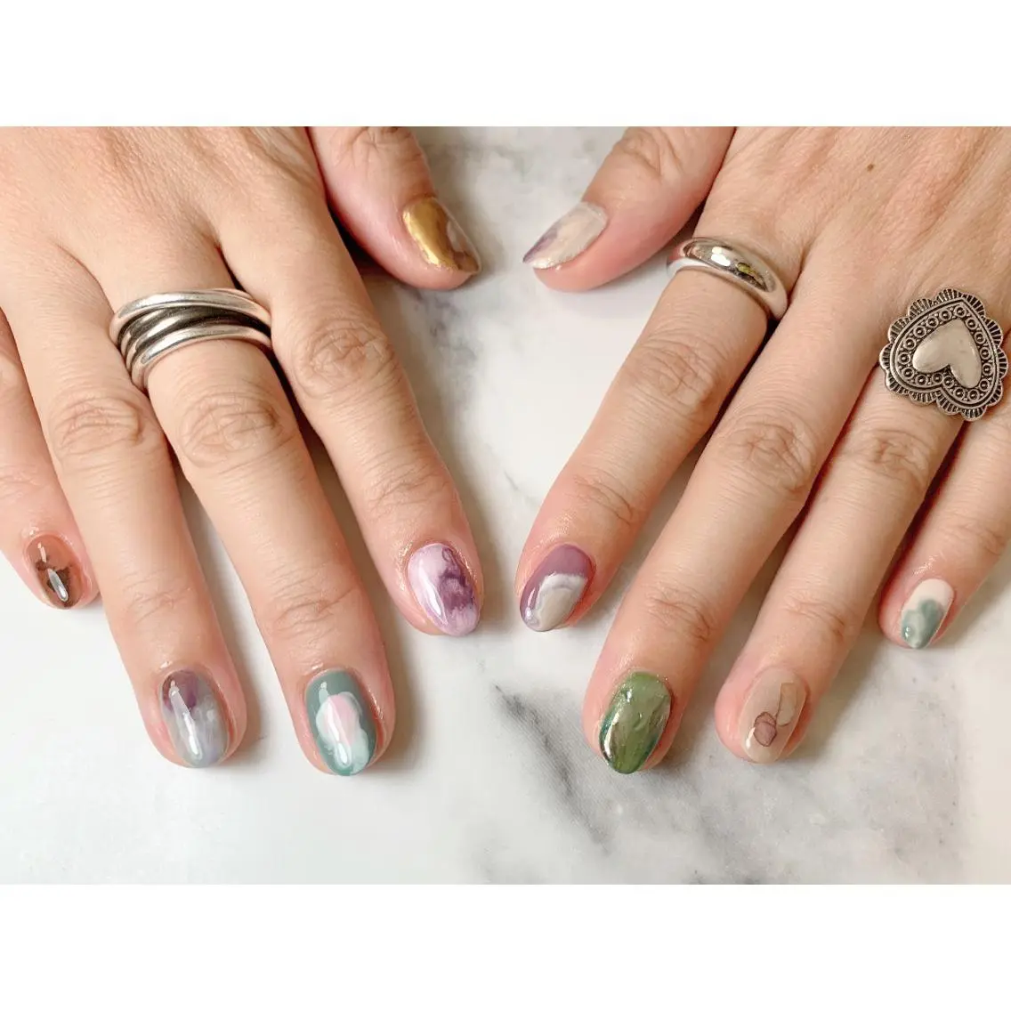 ネイル ニュアンスネイル nailsalon maluriのネイルデザイン