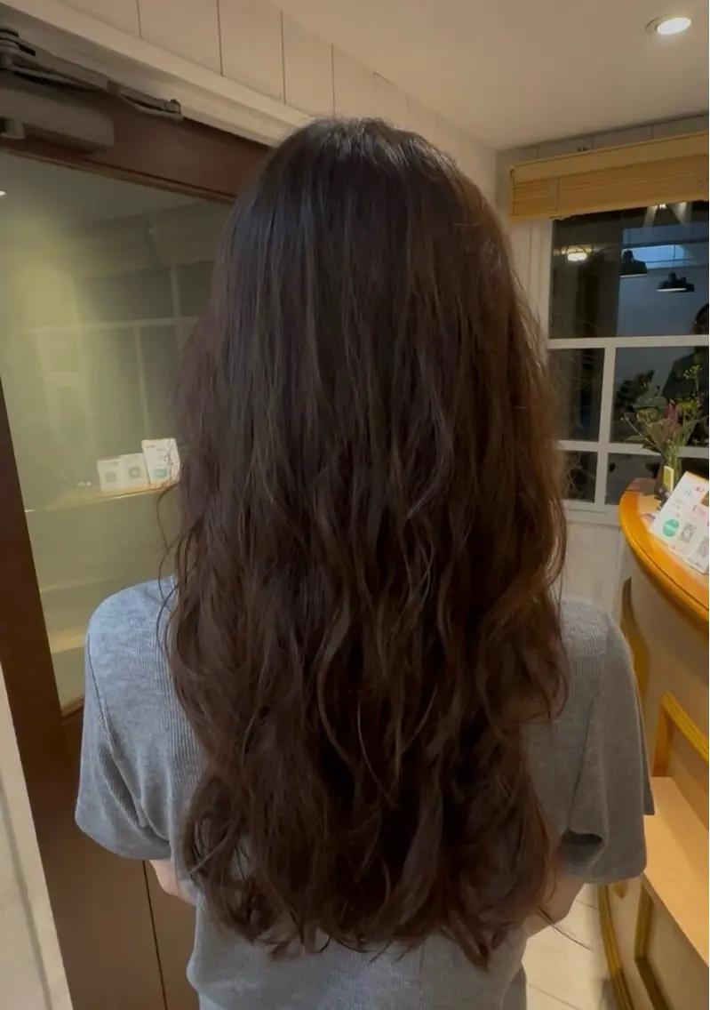 ロング パーマ ロング もりた まおのヘアスタイル