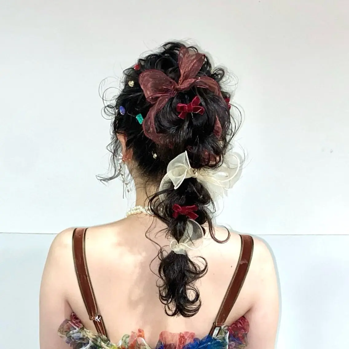 ロング ヘアアレンジ yuzu🌈／透明感 カラー／ハイトーンのヘアスタイル