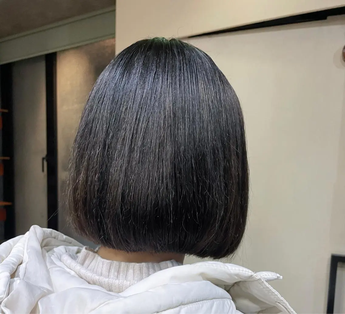 ショート 切りっぱなしボブ ボブ ミニボブ/レイヤー ボブ/渋谷/ 宍戸のヘアスタイル