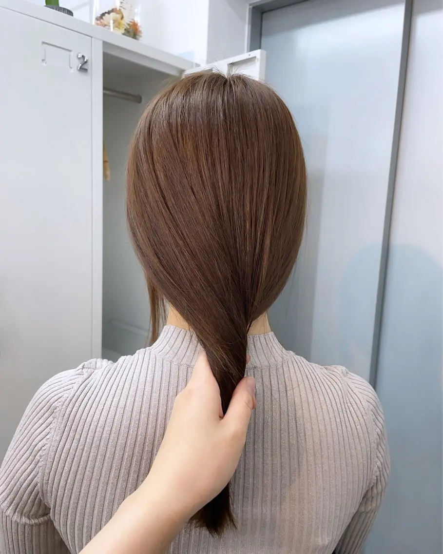 セミロング カラー ベージュカラー ブリーチ 透明感カラー ダブルカラー ブリーチなしカラー ✨髪質改善✨原宿 えのもと　はなのヘアスタイル