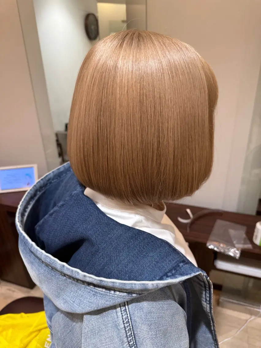ミディアム カラー ブリーチ 舘山 みらいのヘアスタイル