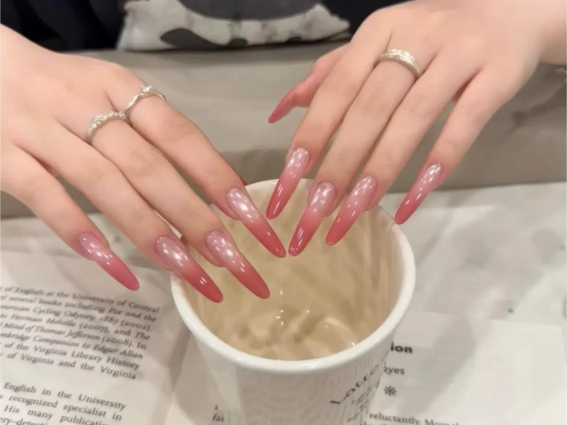 ネイル メンズ メンズ韓国風 アートネイル オーロラネイル チークネイル 長さ出し ハンドネイル ハンドケア NEW NAIL💞 Ka Kaのネイルデザイン