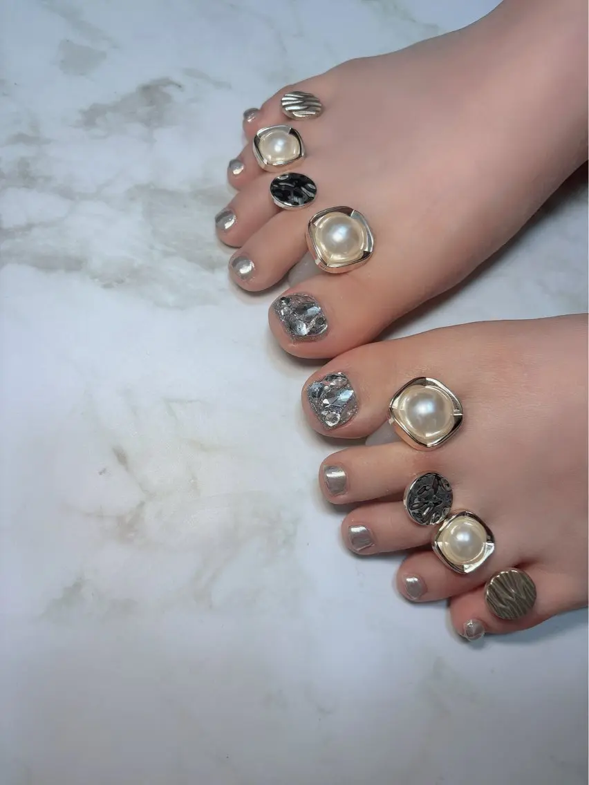 ネイル フットネイル Kayo 💅のネイルデザイン