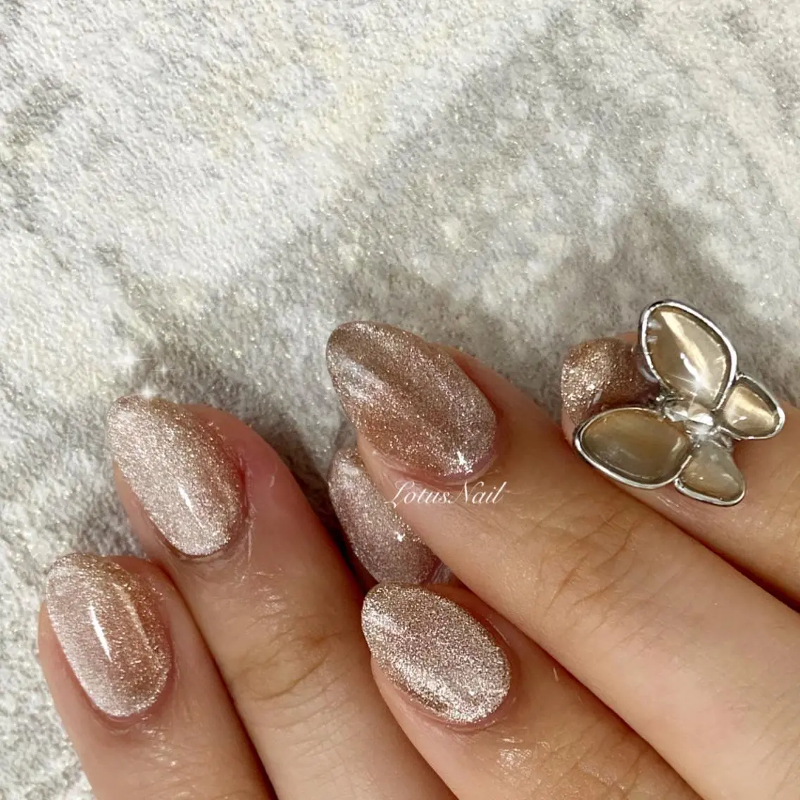 ネイル マグネットネイル Lotus Nailのネイルデザイン