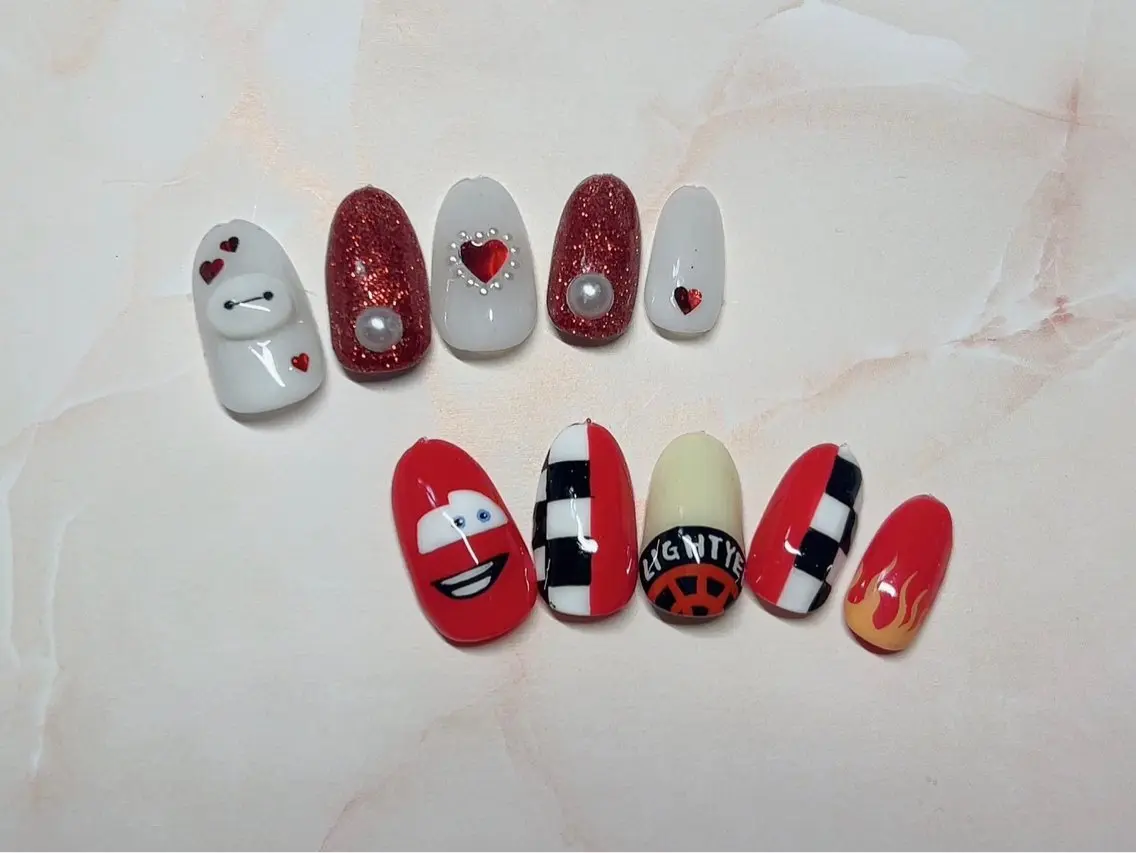 ネイル nail Beeのネイルデザイン