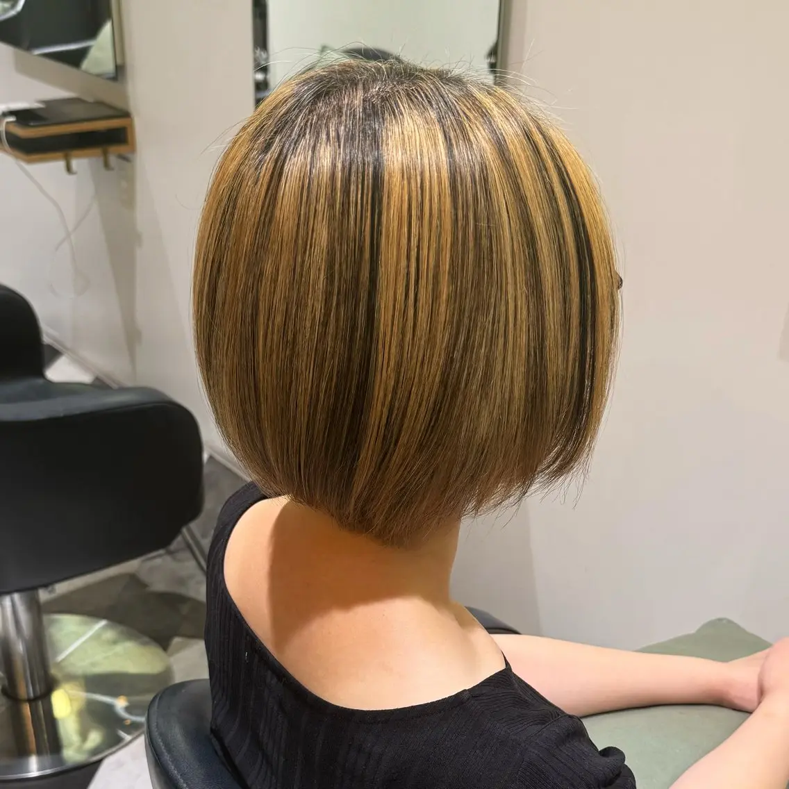 カラー ブリーチ ヘアカラー 縮毛矯正 ⟡ シモヤルカのヘアスタイル