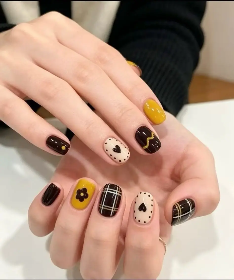 ネイル ハンドネイル メルシー川口店 さちのネイルデザイン