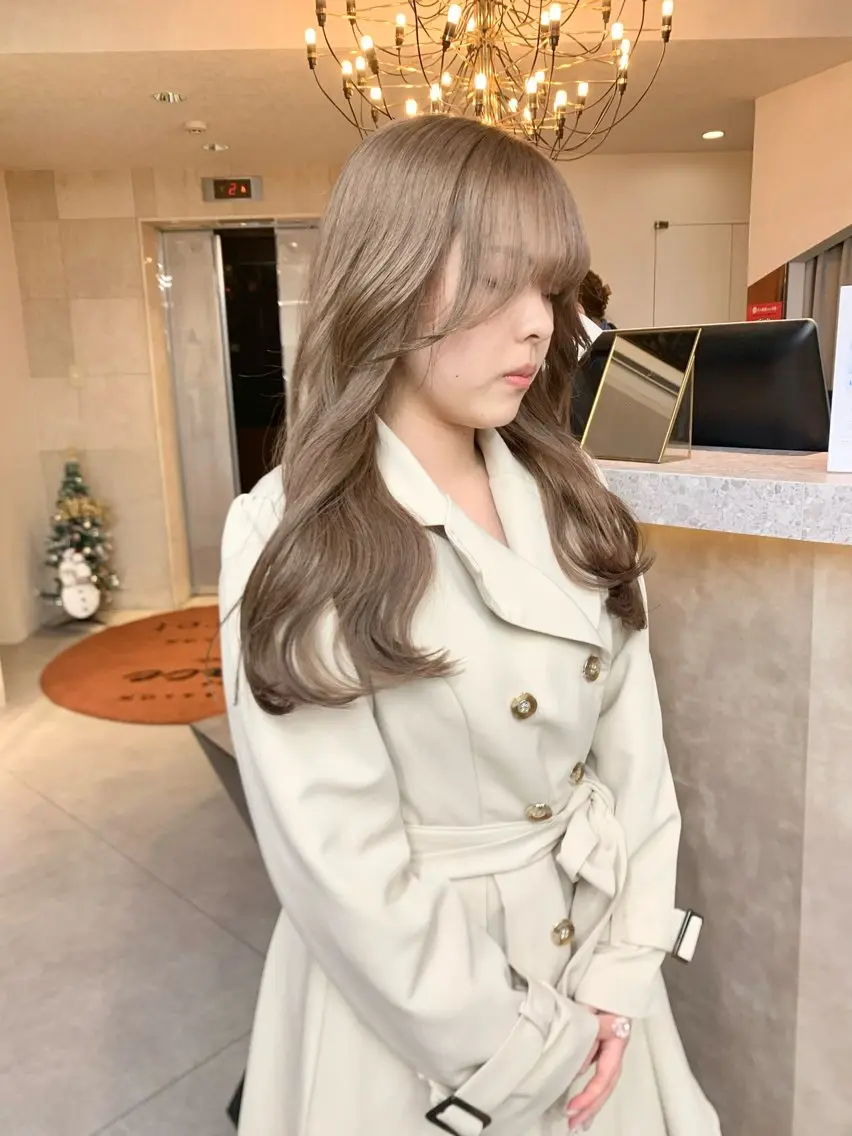 【2回目〜4回目までの限定🌟】ケアブリーチ+オンカラー+カット+トリートメント🎀の写真
