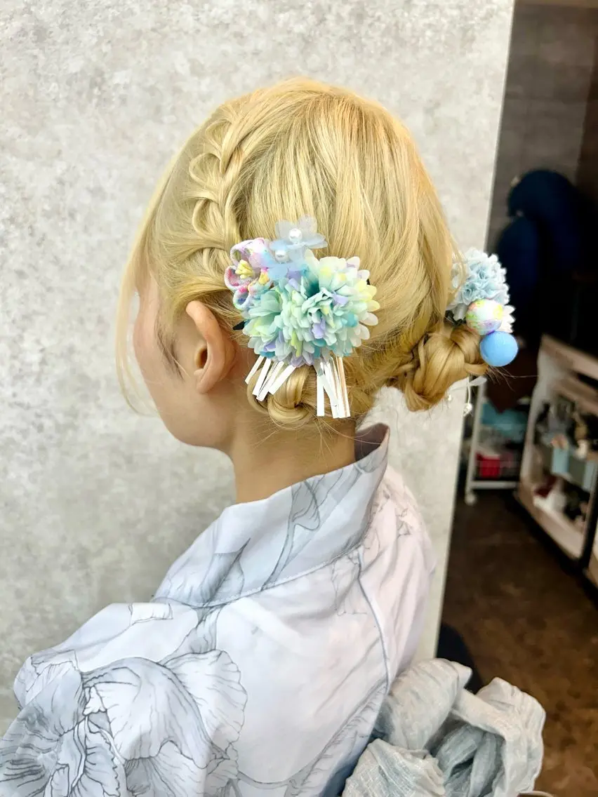 ヘアアレンジ お団子ヘア ヘアセット ななかヘアセット/ ワンカラー🪄のヘアスタイル