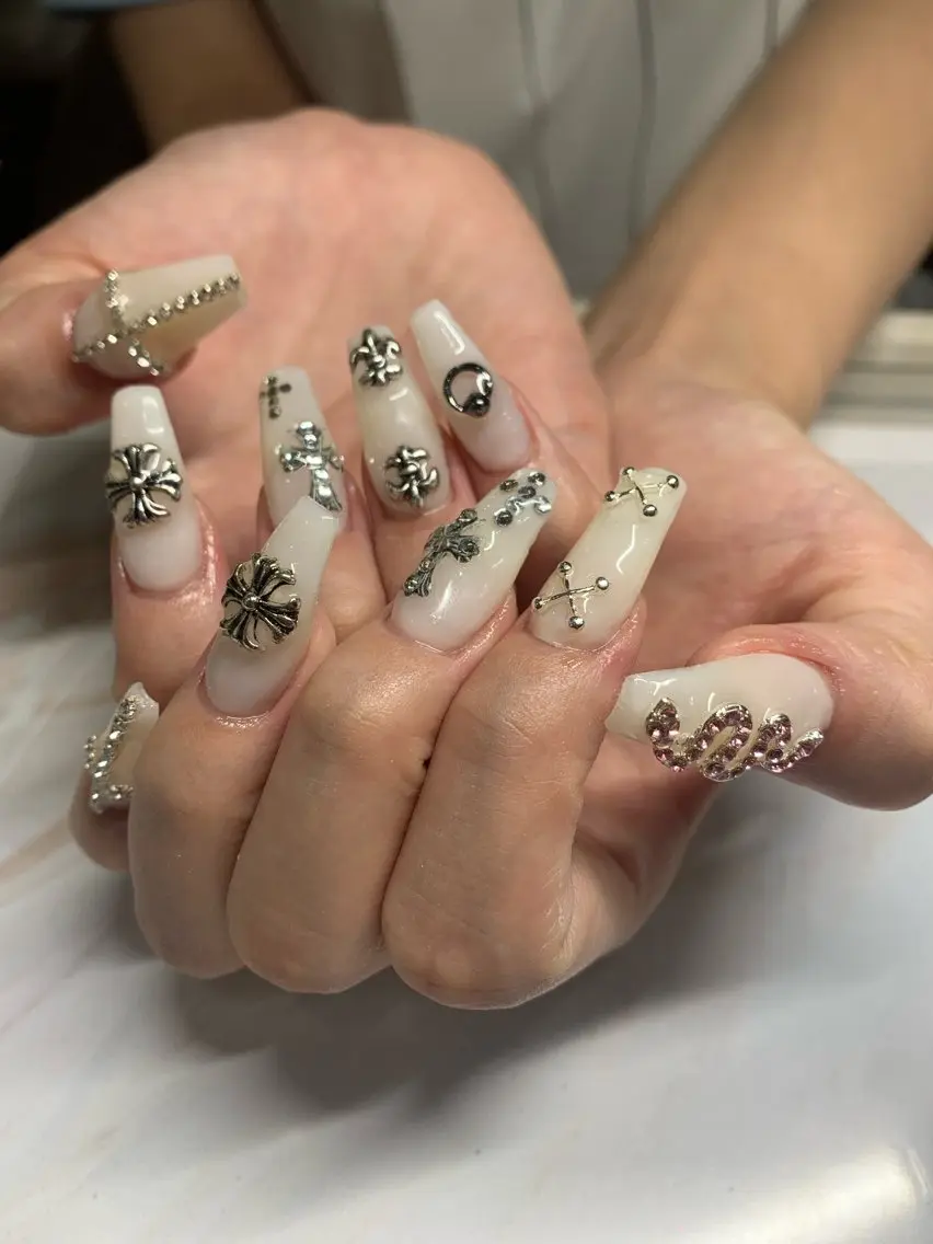 ネイル akina nailsのネイルデザイン