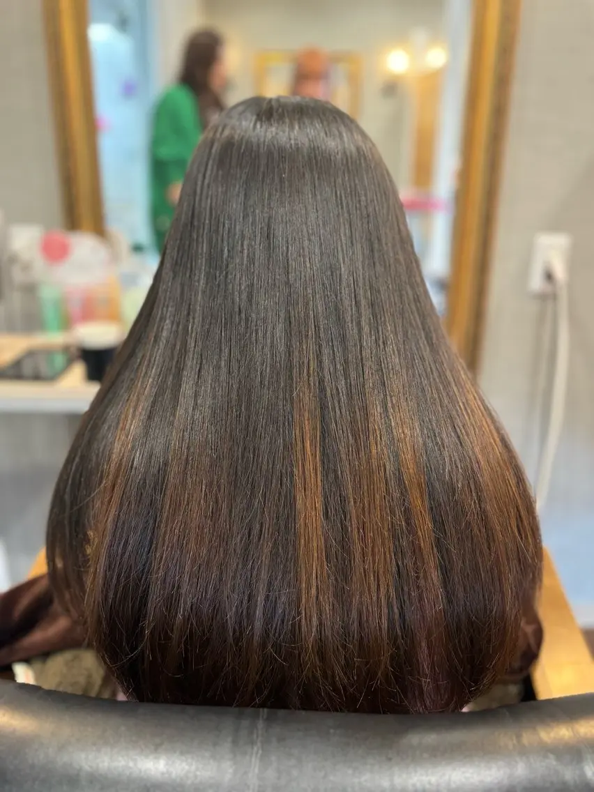 ロング Circus 石原愛里のヘアスタイル