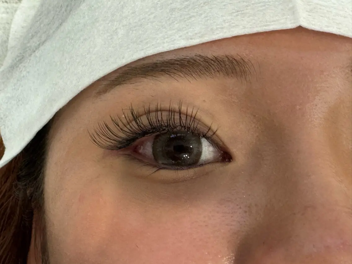 マツエク・マツパ 目尻長め マツエク eyehbe YURIKAのマツエク・マツパデザイン