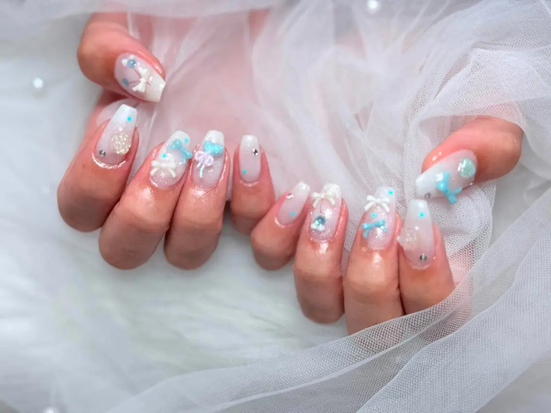 ネイル アートネイル 長さ出し ジェルネイル 韓国ネイル マグネットネイル ハンドネイル Cloudy Chan Nailのネイルデザイン